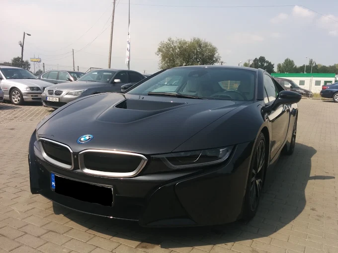 BMW przed warsztatem